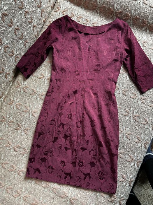 Сукні жіночі нарядні і повсякденні, див фото