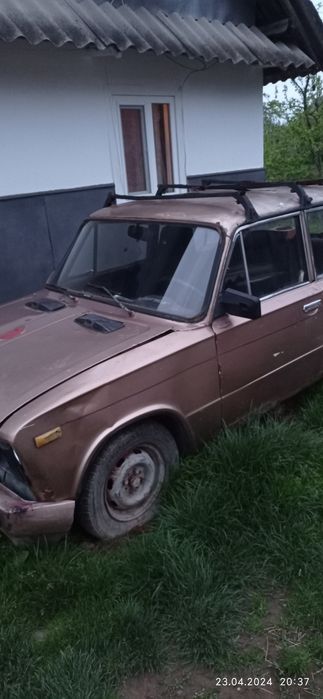 Продам ВАЗ 2103 .