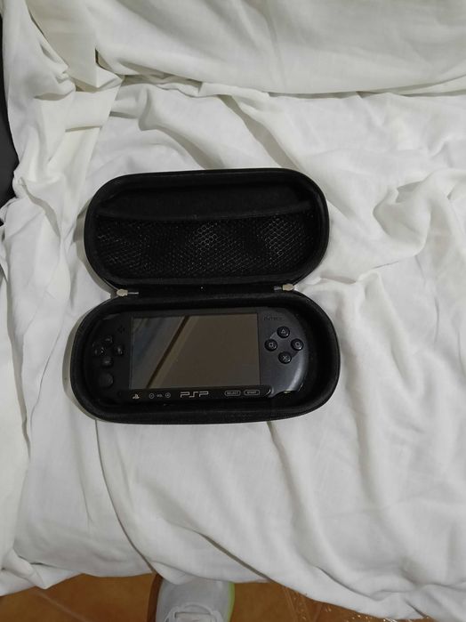 Psp street ou o modelo psp -E1000
