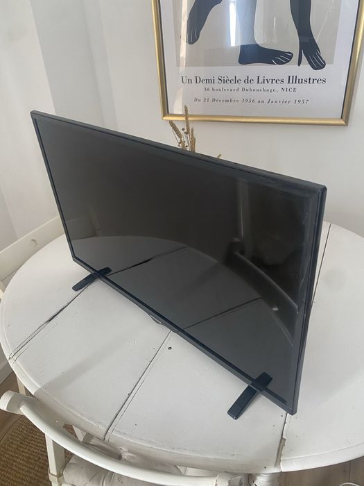 TV Skyworth 32” – Modelo 32E3000