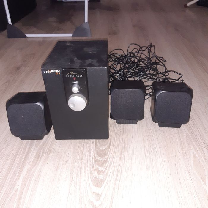 Subwoofer i zestaw 3 głośników  komputerowych  Legiero