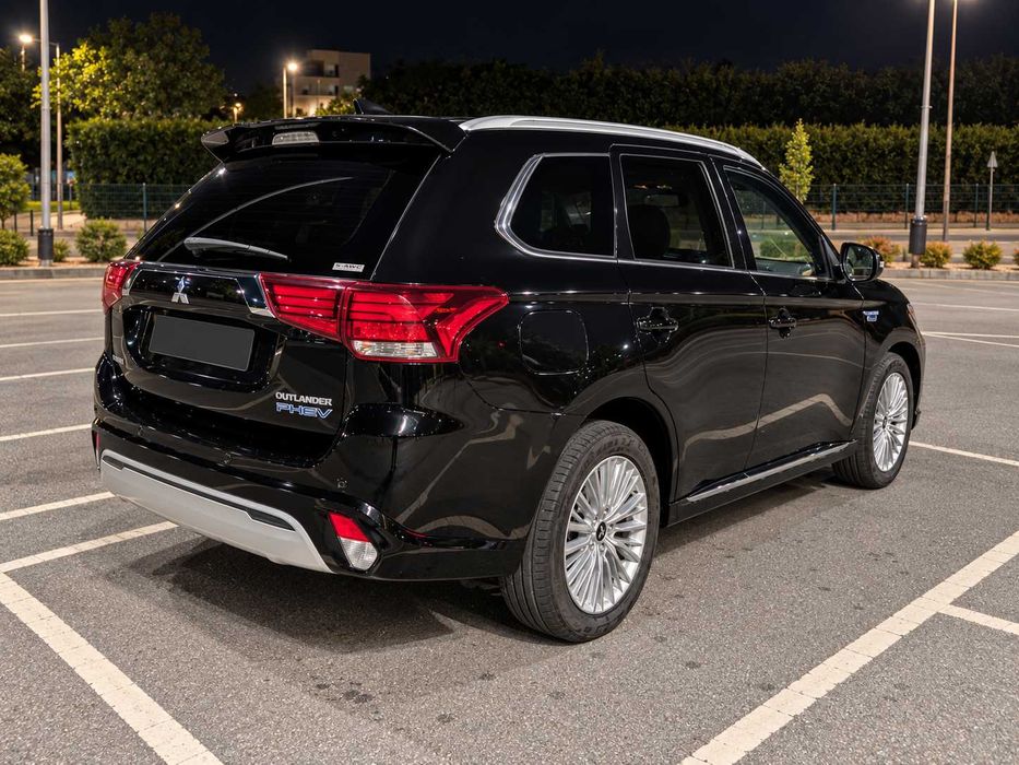 Mitsubishi Outlander PHEV 2.4 Instyle MY19 | Nacional | IVA Dedutível — photo 2