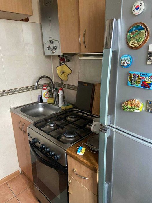 Здається окрема уімната в 3-х кімнатній квартирі