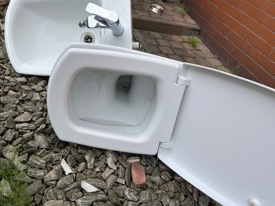 Sprzedam kibel i bidet