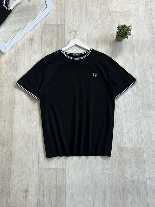 Fred Perry Logo Tee Shirts Black Big Size Футболка оригінал велика большая чорна черная оригинал опт