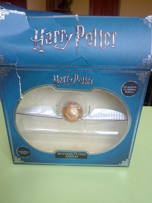 Mystery flying snitch. Колекційна іграшка для поціновувачів Гарі Поттера