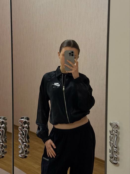 Нейлоновий бомбер Nike оригінал