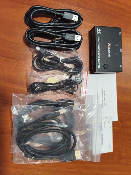 KCEVE 2x2 Dual DP/USB 3.0 KVM Switch 4K Ultra HD