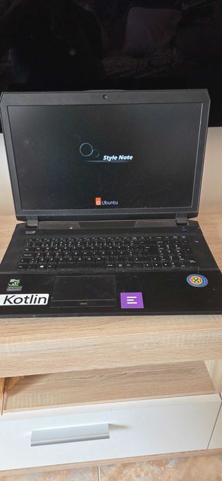 Portátil Gaming Clevo P670RE 17,3" | i7 | GTX 970M | 16GB | SSD 512GB