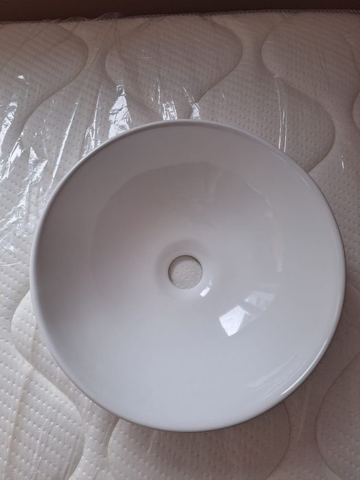 Nowa umywalka nablatowa Sensea Essential 33cm