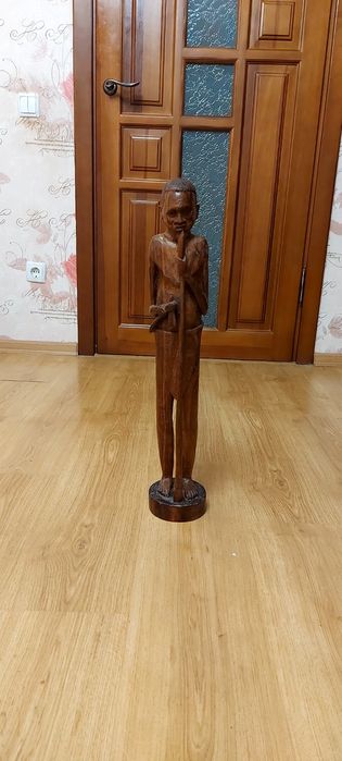 Африканская статуэтка 50см резьбоенная старинная статуя скульптура