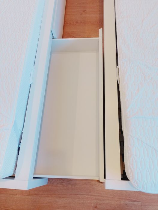 Vendo cama IKEA impecáveis
