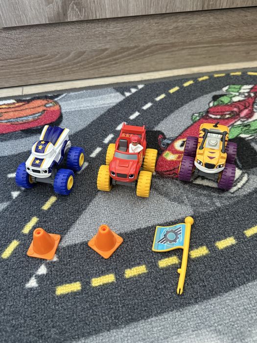 Fisher-Price Blaze Zderzakowo Kaskaderski Zestaw Axel City