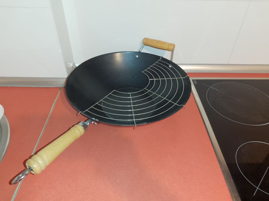 Patelnia Ikea typu Vok