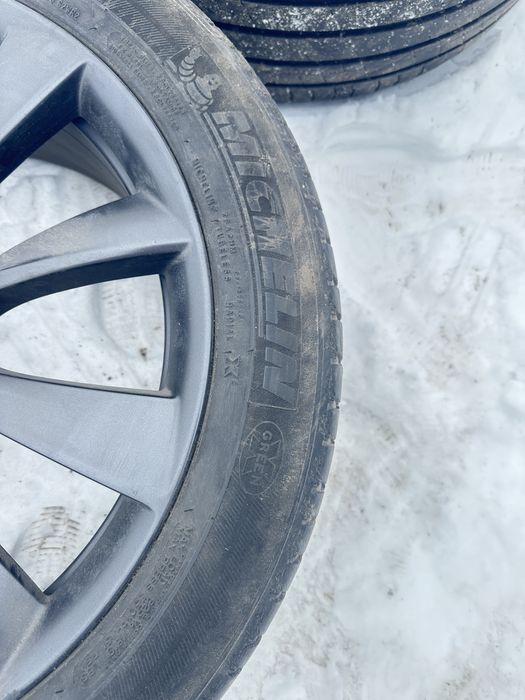 Продам диски та резину R 20 tesla Y , 3