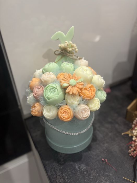 Box boxy kwiaty sojowe