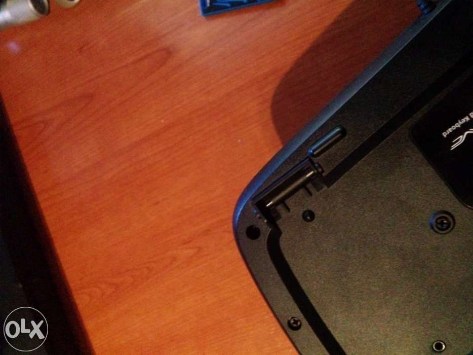 Logitech Wave Wired Keyboard427553606148433921