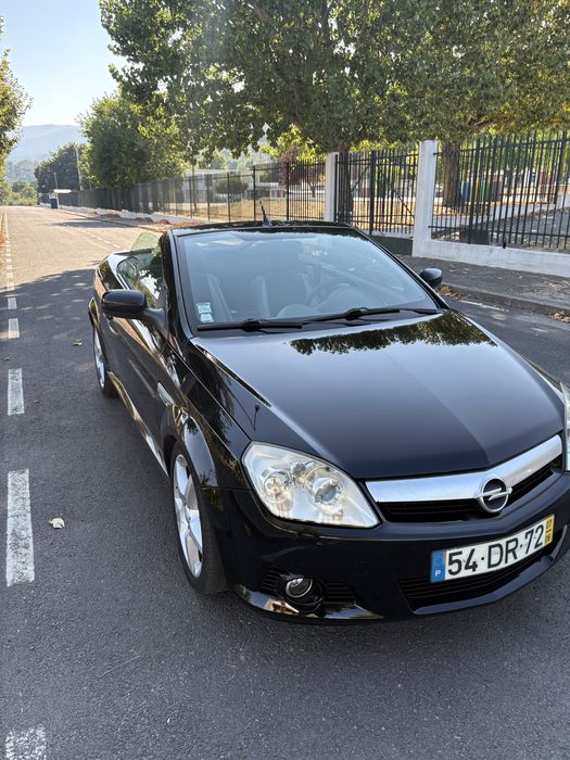 Vende se opel tigra twintop