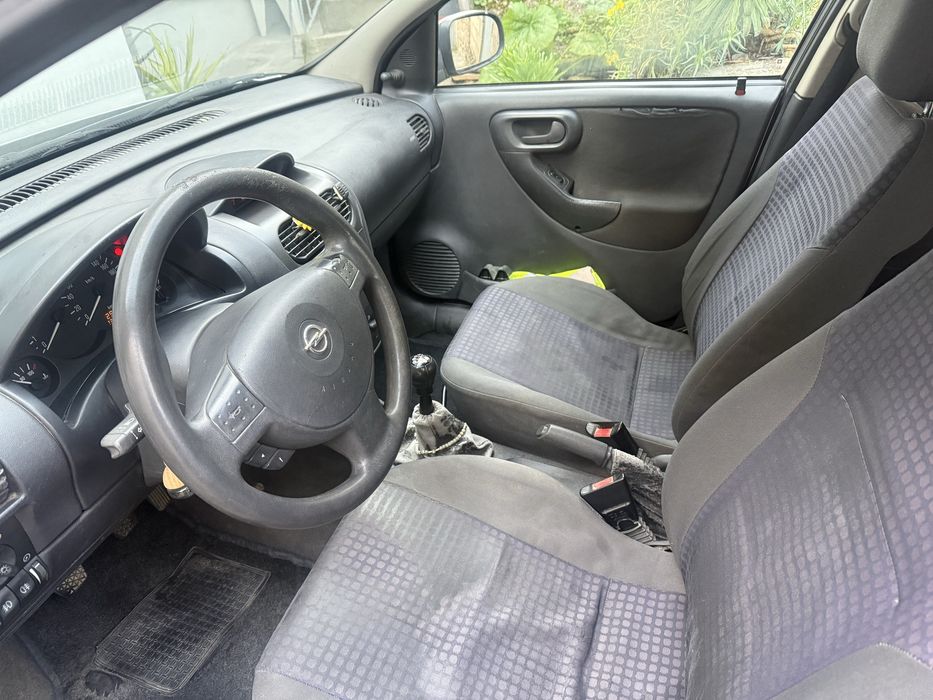 Opel Corsa C 2002 gasolinaCarro
