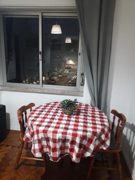 Quarto com varanda e muito sol!