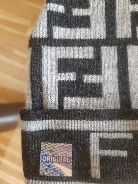 Fendi шапка  Нова
