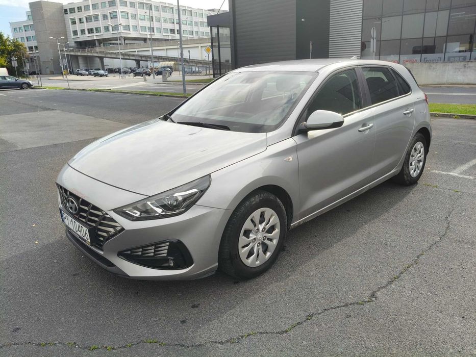 Hyundai i30 hatchback, wynajem DŁUGOTERMINOWY samochodów, wypożyczalnia aut