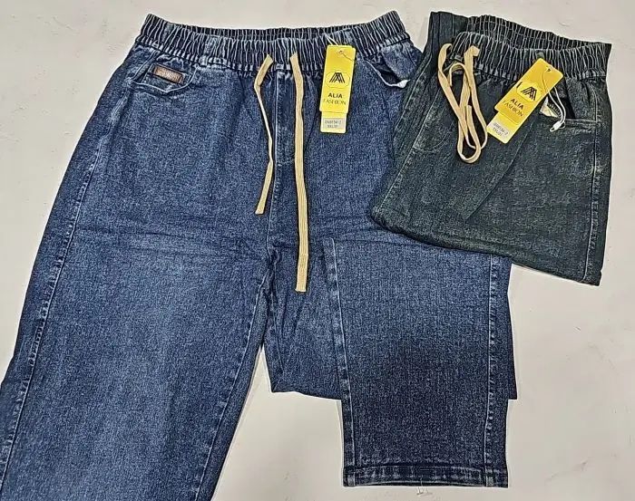 Жіночі джинси МОМ