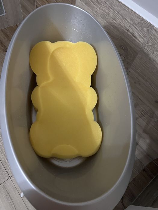 Wanienka do kąpieli na stelarzu