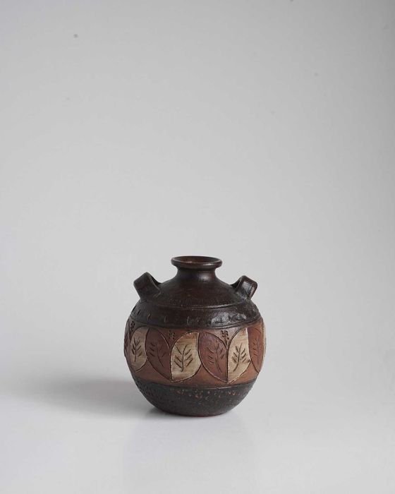Clay decorative items64751538473730122