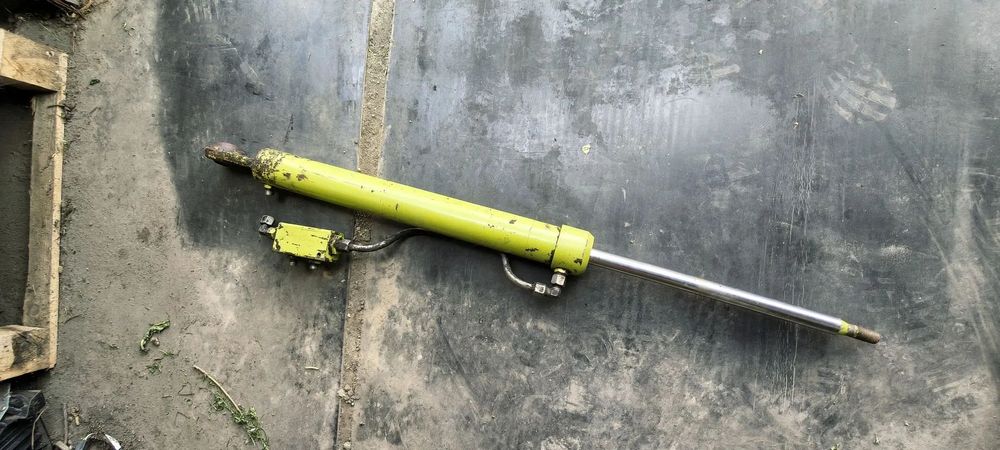 CLAAS Mercator 75 siłownik rury wysypowej hydrauliczny