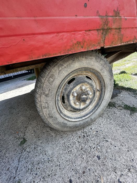 продам причеп турист