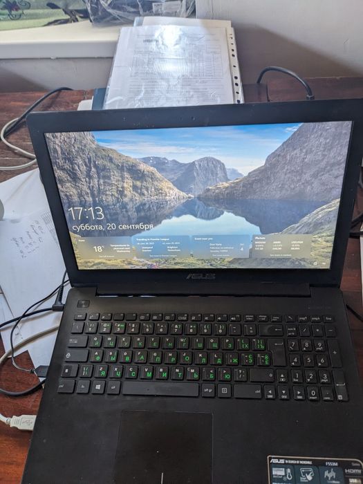 Ноутбук Асус Х553 8 гб/ссд 120гб/15 дюймів