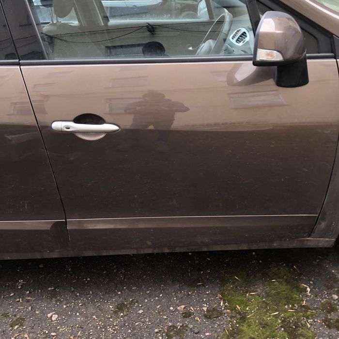 Дверка передня задня ліва права Renault Scenic 3 Grand колір TECNB