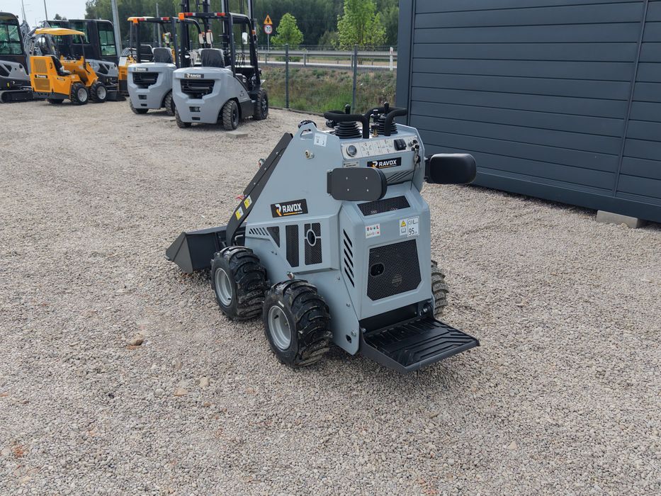 RAVOX WLS - mini ladowarka skid steer