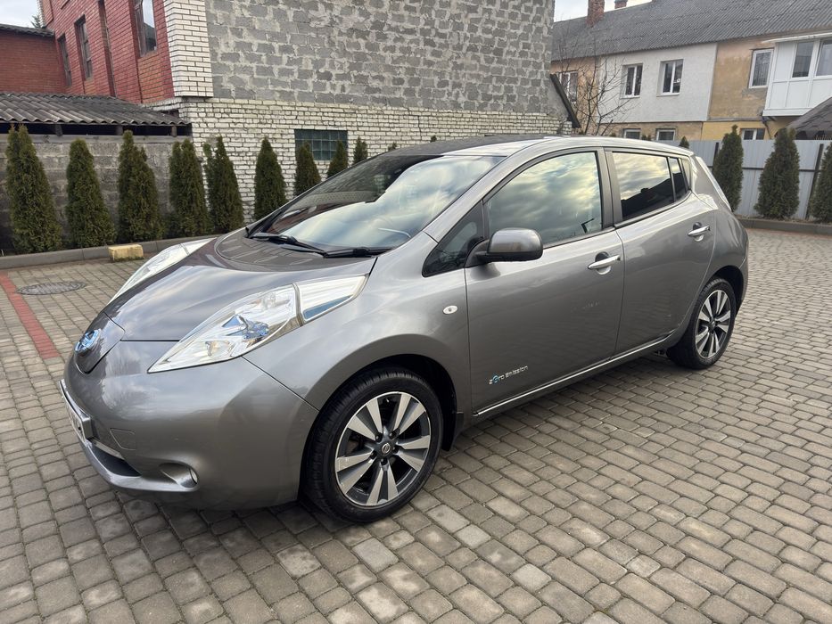 Розборка розбірка нісан ліф колір Kad nissan leaf 24kw сірий лед