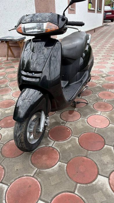 Срочно продам Honda Lead AF-48