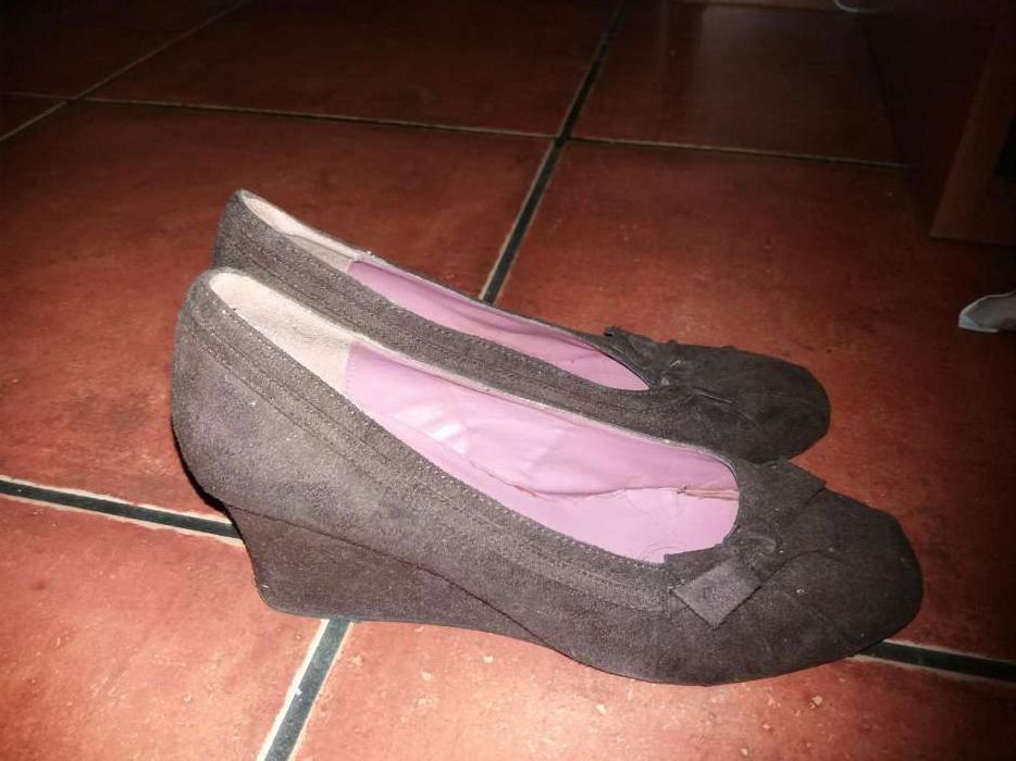 Sapatos senhora usados