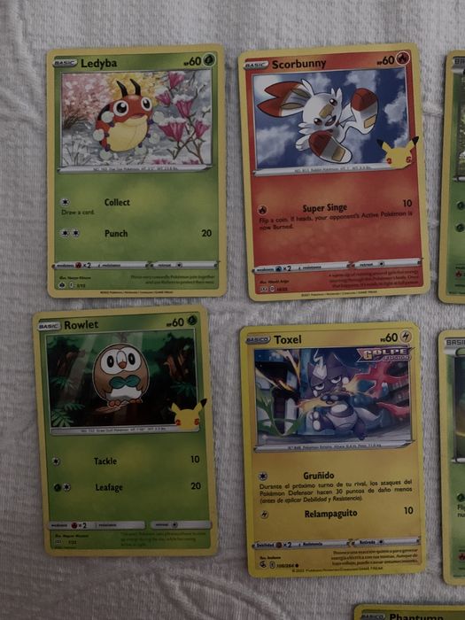9 cartas de Pokémon