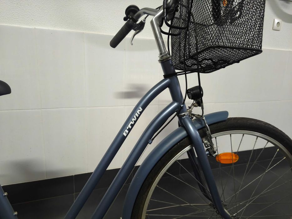 Bicicleta de cidade ELOPS 120_Quadro baixo azul_NOVA