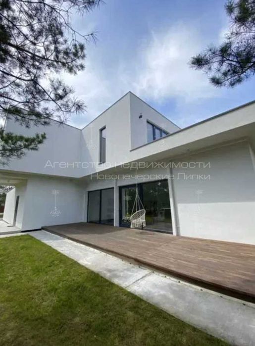 Аренда 2-х этажного  дома 300 м  в стиле Hi-Tech в с Малютянка