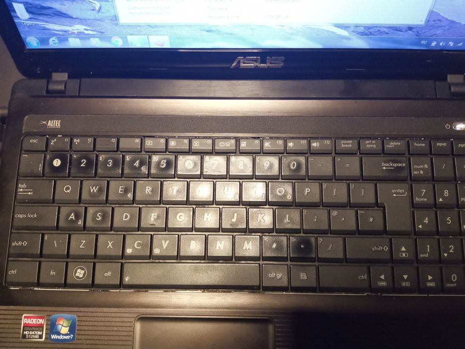 Ноутбук Asus x53