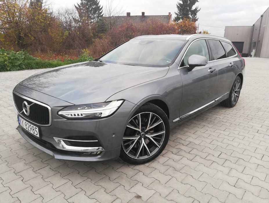 Volvo V90