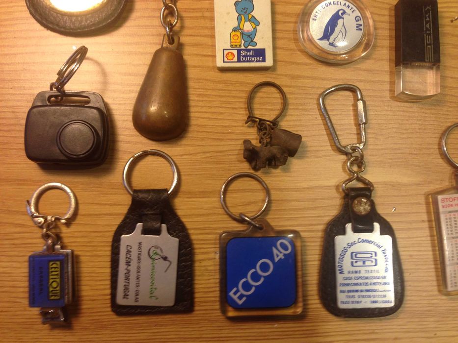 24 porta chaves dos anos 70 e 80