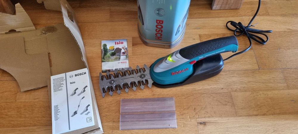 Bosch Isio - mini corta-sebes sem fio 3.6v