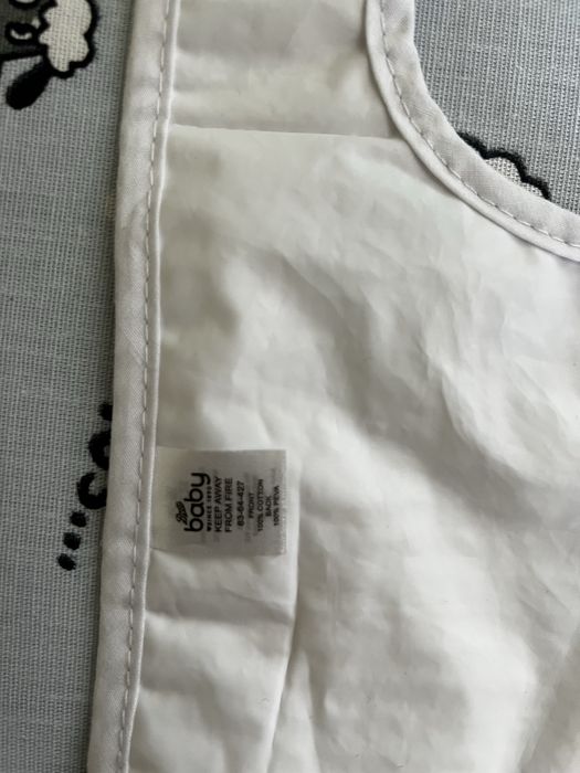 Слюнявчик/нагрудник від Boots baby