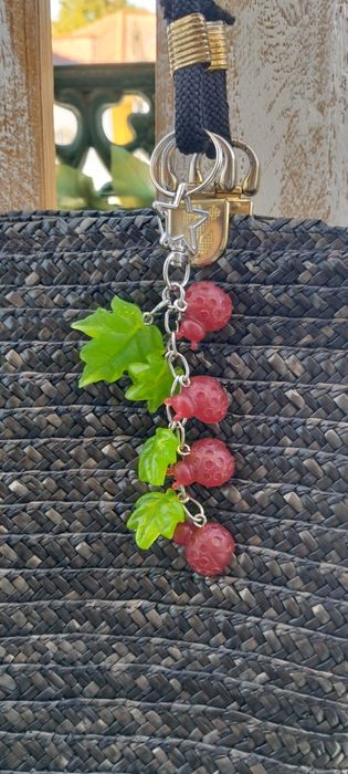 Bag charm artesanal joaninhas