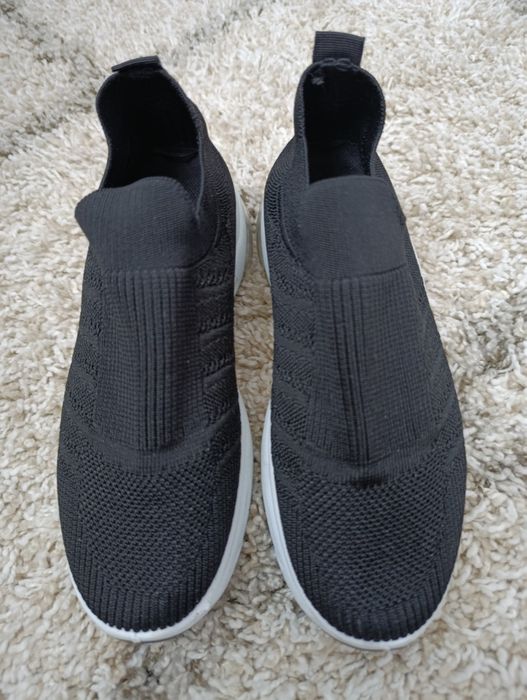 Ładne sportowe sneakersy damskie marki Sport rozmiar 39/40