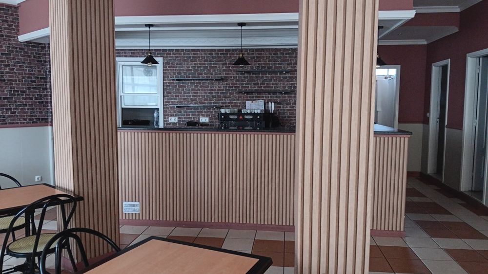 Arrenda-se Espaço Comercial Remodelado - Restaurante Vinha d'Alho - Aldeia de Joanes