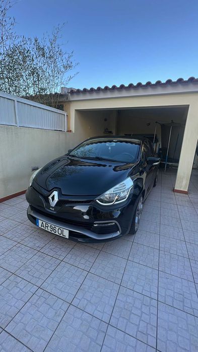 Renault Clio TCe 200 EDC Sport R.S.