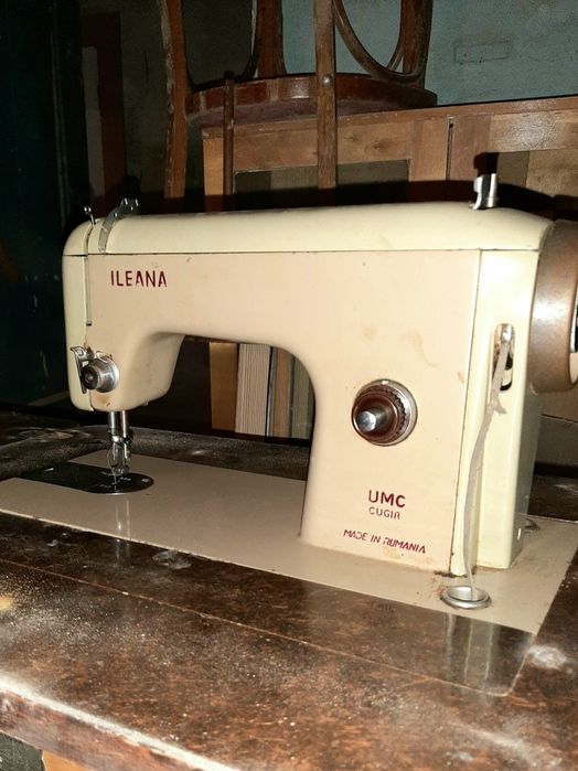Продам швейну машину виробник Румунія ILEANA!